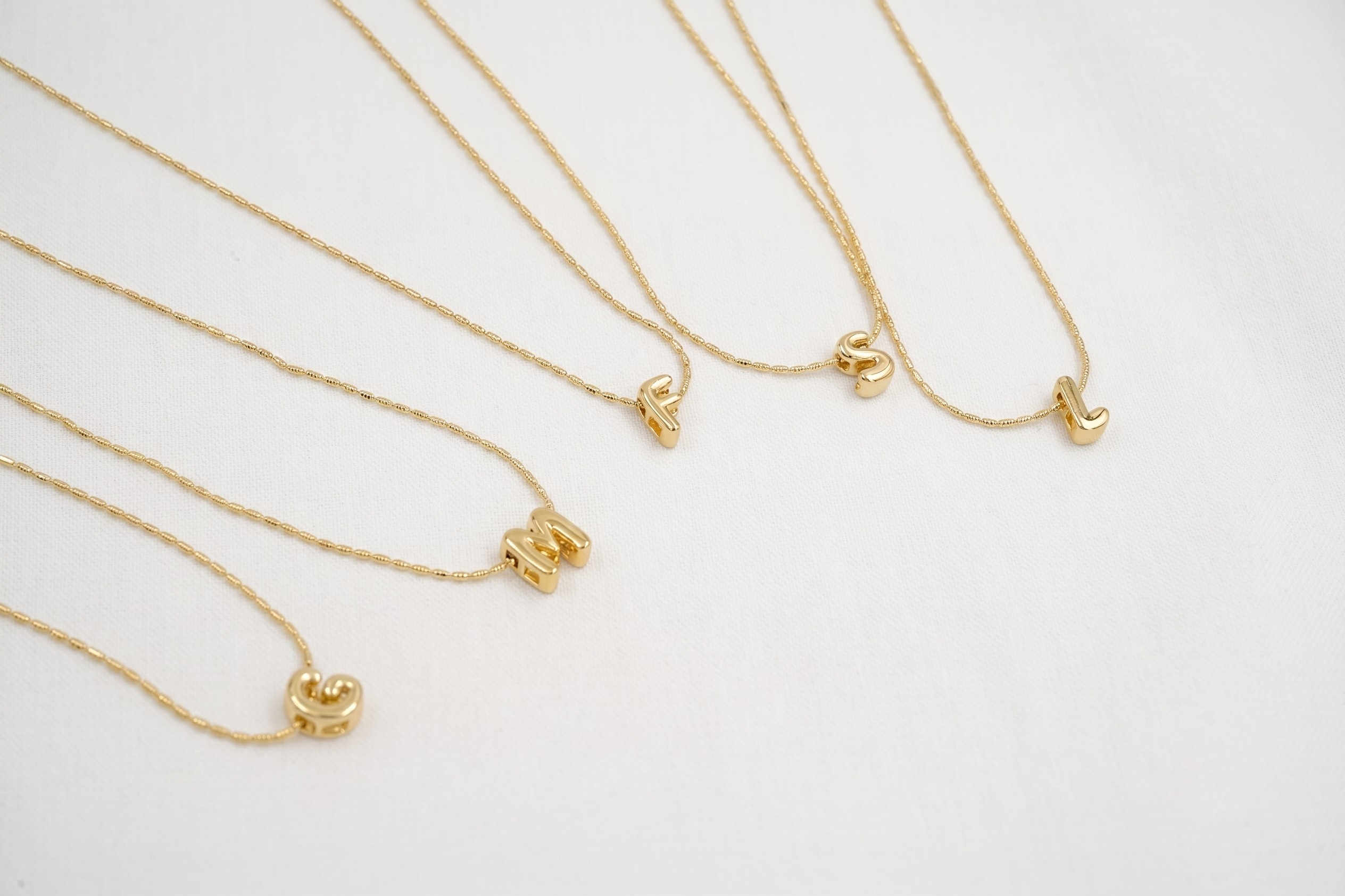 Collar Mini Inicial Bubble