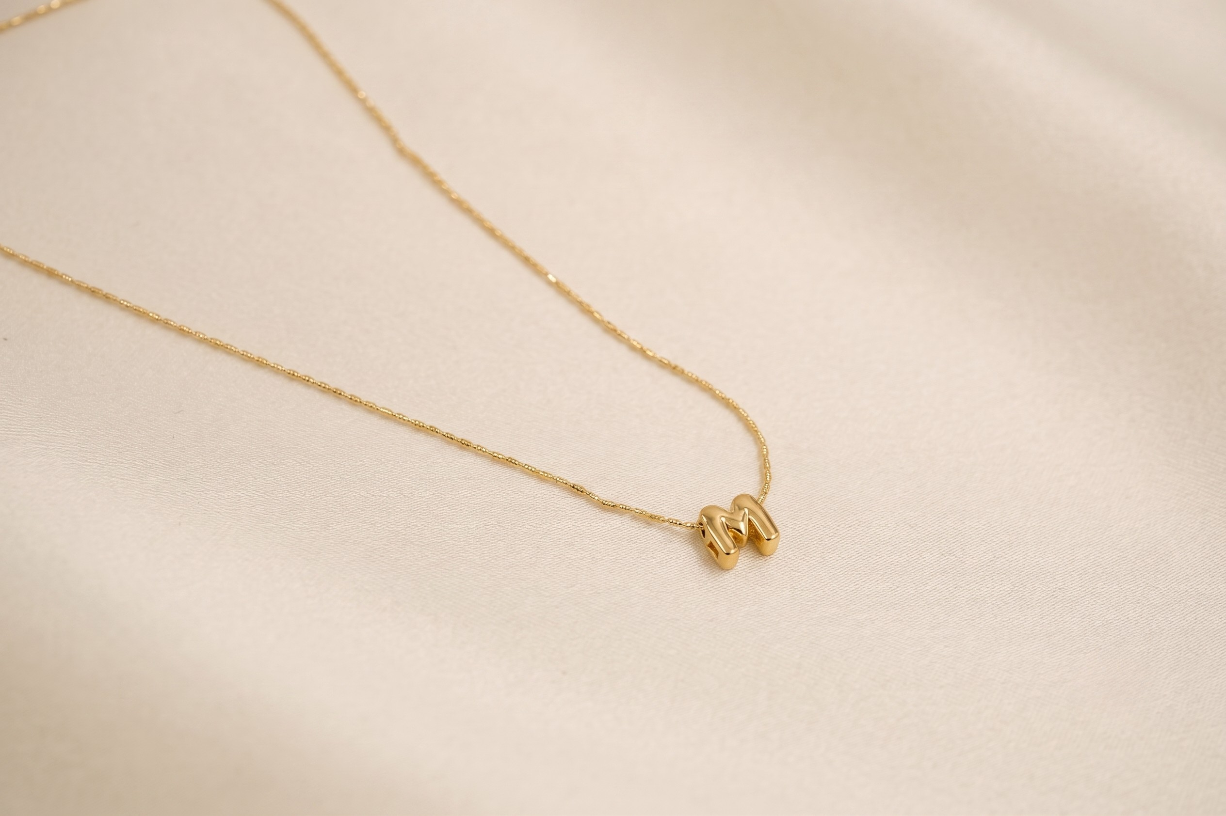 Collar Mini Inicial Bubble