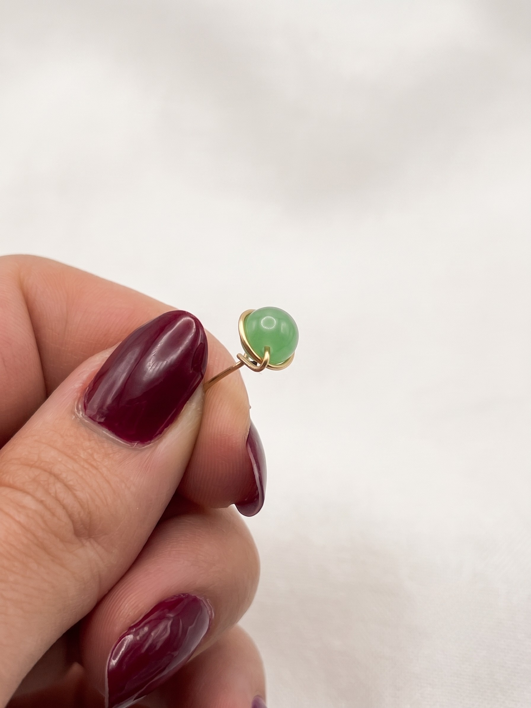 Aretes Minimalistas de Piedra Verde
